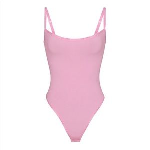 🌸 NWT SKIMS Cotton Logo Bodysuit Small- SOLD OUT 🌸